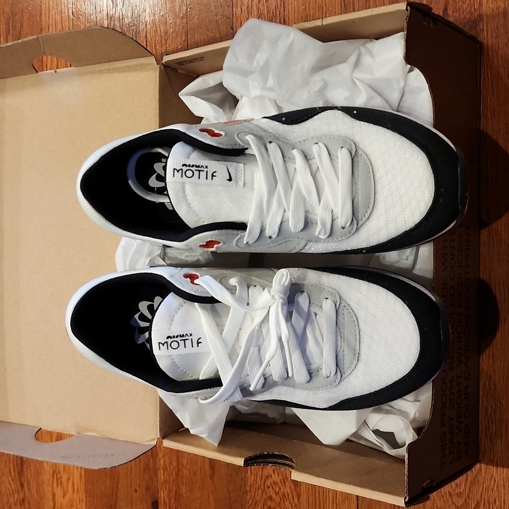 NWT Nike Air Max Motif GS - Picture 2 of 9